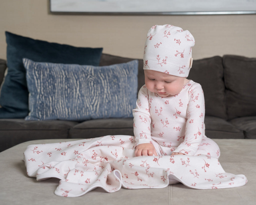 PRINTED HAT - WINTER FLORAL